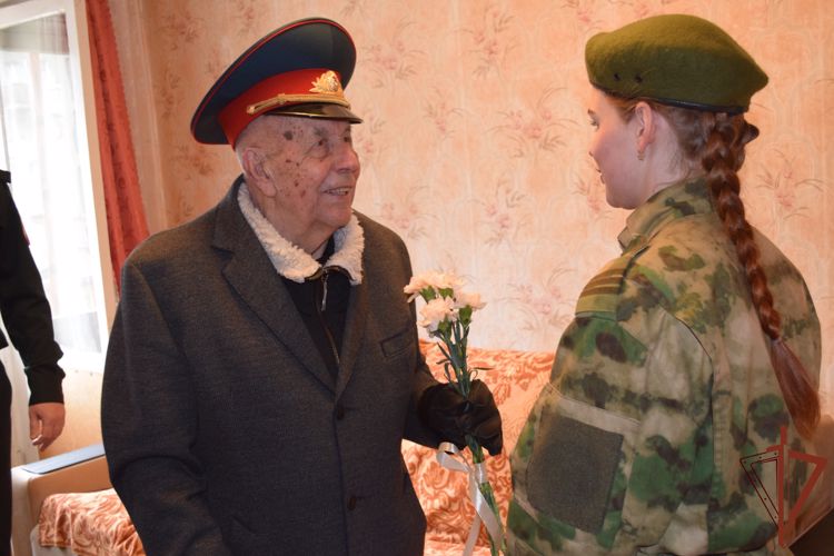 В Саровской дивизии прошел комплекс мероприятий, приуроченных ко Дню войск национальной гвардии
