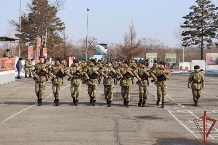 Курсанты Новосибирского военного института Росгвардии прошли стажировку в Хабаровске  