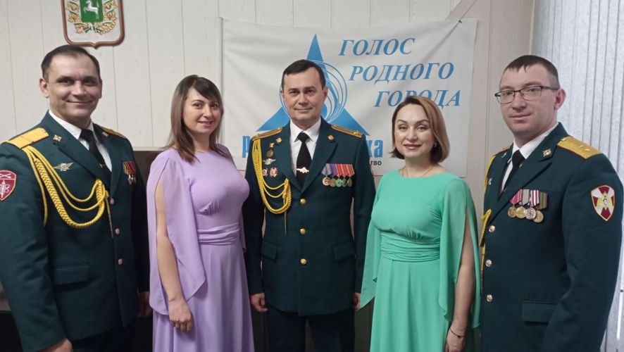 Военный ансамбль «Люди в погонах» стал главным героем теле-и радиоэфира ЗАТО Северск