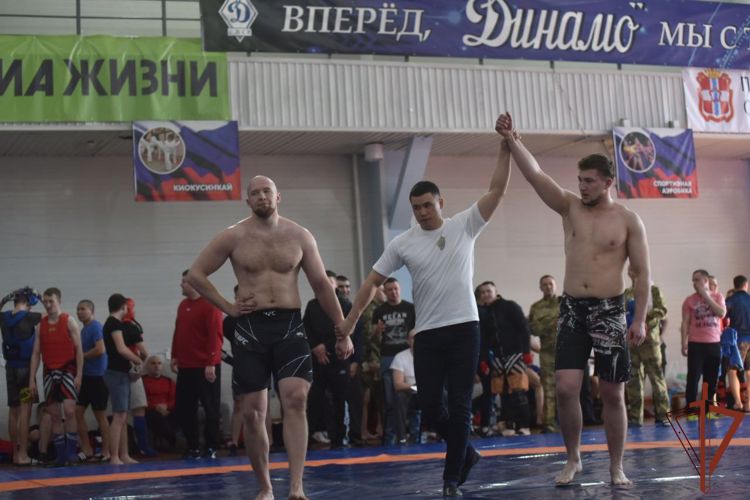 Чемпионат Сибирского округа Росгвардии по комплексному единоборству состоялся в Омске