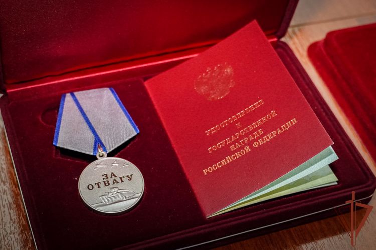 Ведомственные награды вручены сотрудникам Росгвардии в Санкт-Петербурге