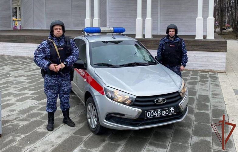 В Подмосковье сотрудники Росгвардии задержали автомобиль, находящийся в розыске