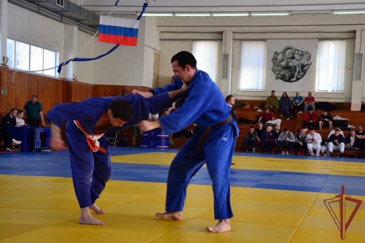 Чемпионат Приволжского округа Росгвардии по дзюдо прошел в Самарской области  
