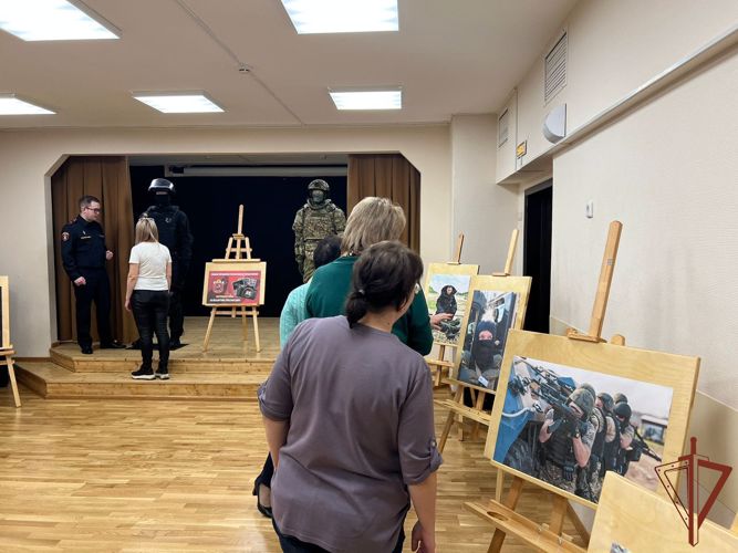 Фотовыставка «В объективе Росгвардия» прошла в Москве