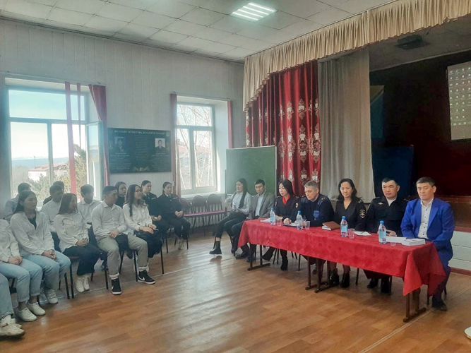 Патриотические мероприятия и благотворительные акции провела Росгвардия в Сибири