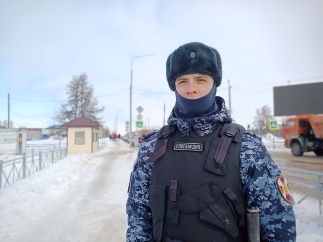 В НАО росгвардейцы помогли обеспечить безопасность участников лыжных гонок и народных гуляний