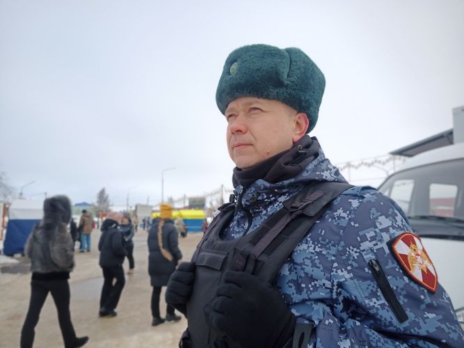 В НАО росгвардейцы помогли обеспечить безопасность участников лыжных гонок и народных гуляний