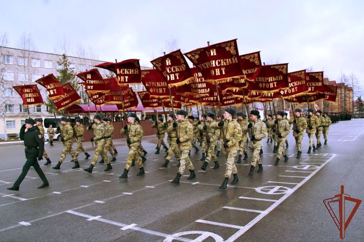 В военном институте Росгвардии в Перми начались тренировки к параду