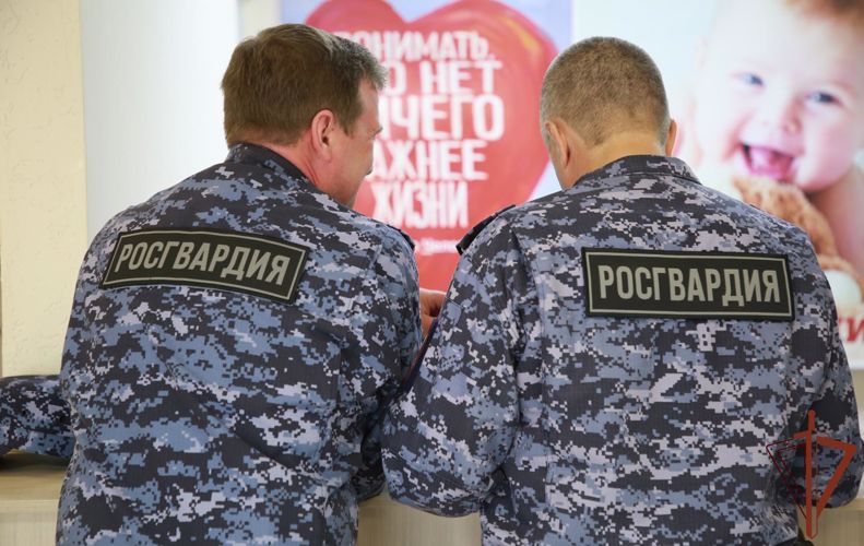 Росгвардейцы Приволжского округа присоединились к всероссийской донорской акции (видео)