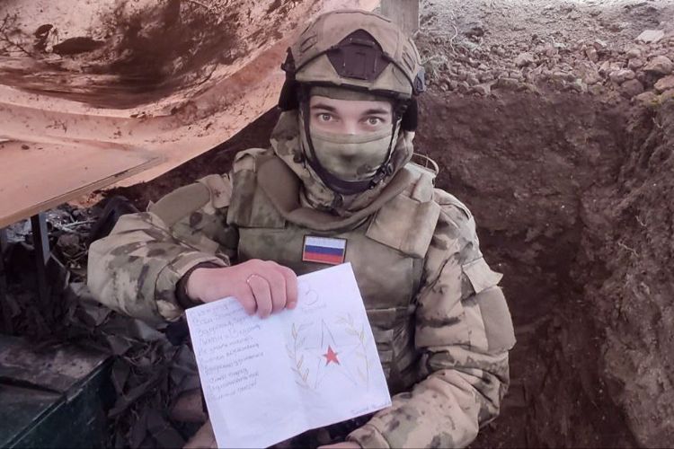 Росгвардейцы-участники СВО поблагодарили детей из регионов России за письма поддержки (видео) 