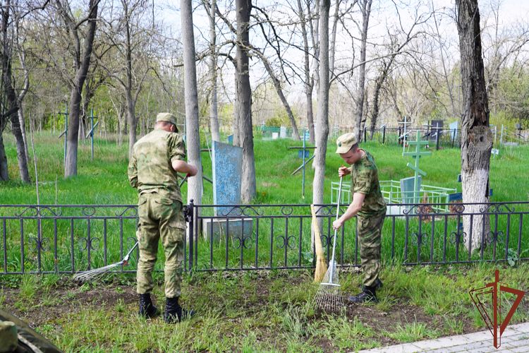  Военнослужащие грозненского соединения Росгвардии присоединились к акции «На страже памяти» 