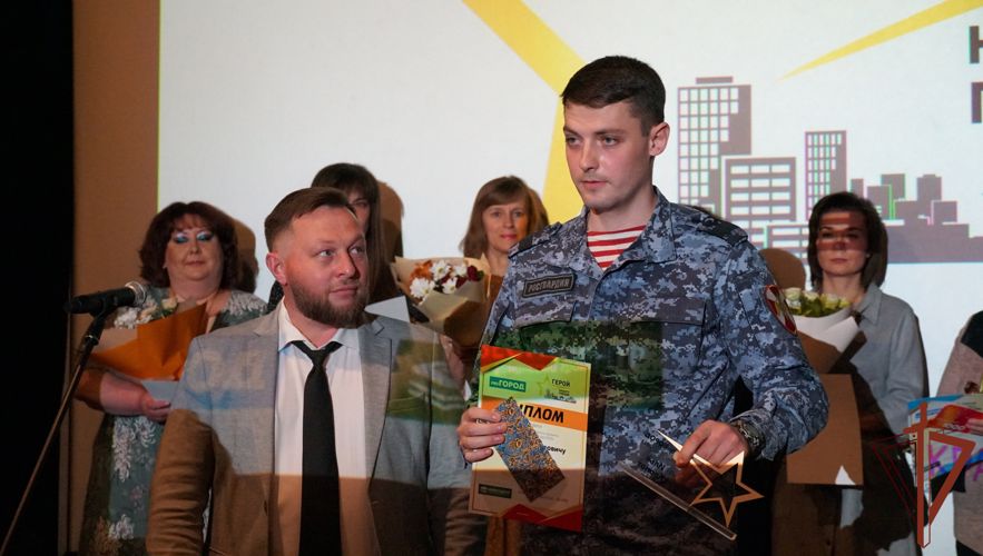 Сотрудник Росгвардии в Кирове стал победителем конкурса «Герой нашего города»