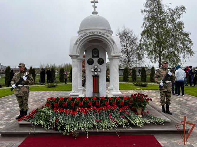 На Ставрополье заместитель командующего СКО Росгвардии принял участие в открытии мемориала защитникам Отечества