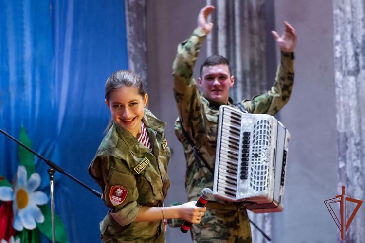Рок-группа «Взвод» из дивизии им. Ф.Э. Дзержинского выступила для военнослужащих в районе СВО (ВИДЕО)