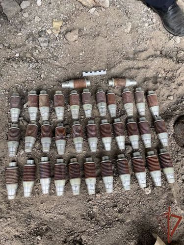 Сотрудники Росгвардии обследовали боеприпасы, обнаруженные в одном из селений Карачаево-Черкесии