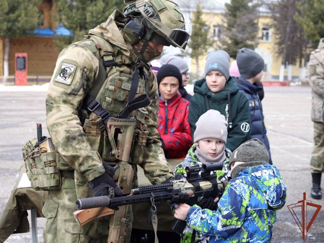 День призывника состоялся в Северском соединении Росгвардии (видео)