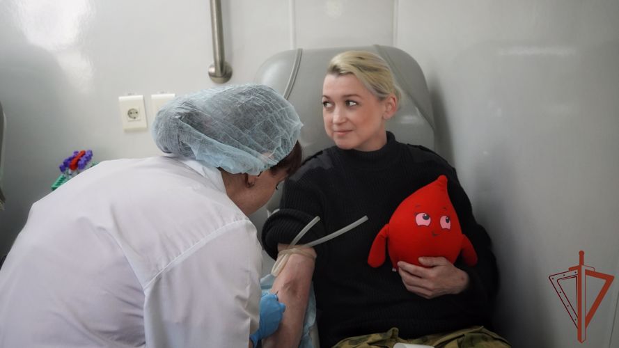 Более 20 литров донорской крови сдали росгвардейцы из Владимира 
