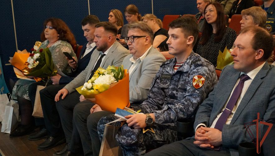 Сотрудник Росгвардии в Кирове стал победителем конкурса «Герой нашего города»