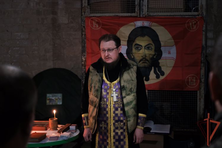 Представители Ярославской епархии навестили росгвардейцев в регионе СВО