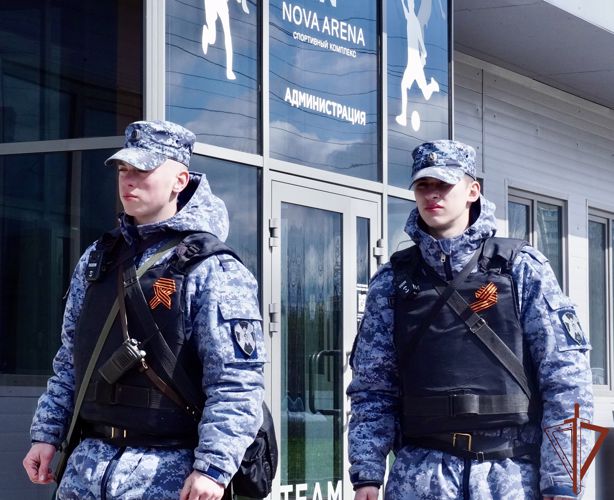 Росгвардейцы обеспечили безопасность на массовых мероприятиях в Санкт-Петербурге