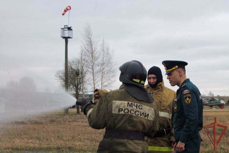 В Уральском округе Росгвардии состоялось пожарно-тактическое занятие
