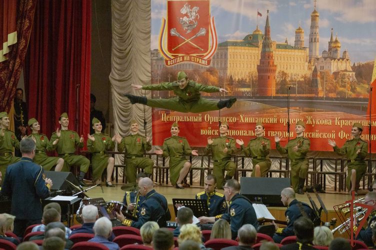  Командующий Центральным округом Росгвардии поздравил столичный полк со 105-летием со дня образования
