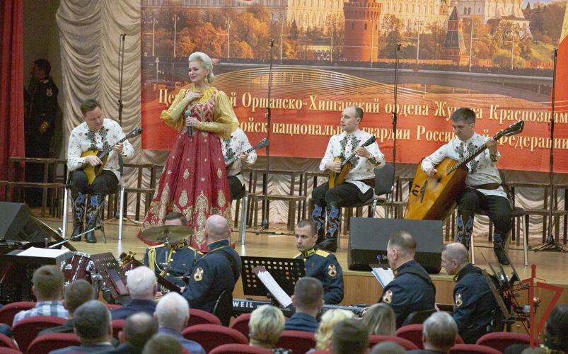  Командующий Центральным округом Росгвардии поздравил столичный полк со 105-летием со дня образования