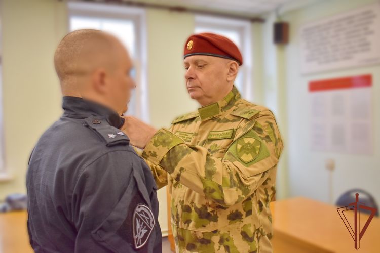 Росгвардейцам - участникам СВО в Сыктывкаре вручены госнаграды