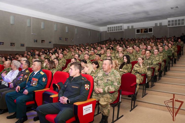В Уральском округе Росгвардии состоялись мероприятия, посвященные Дню образования воинских частей по охране ВГО