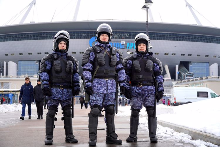 В Санкт-Петербурге во время матча «Зенит» - «Урал» правопорядок охраняли 600 росгвардейцев