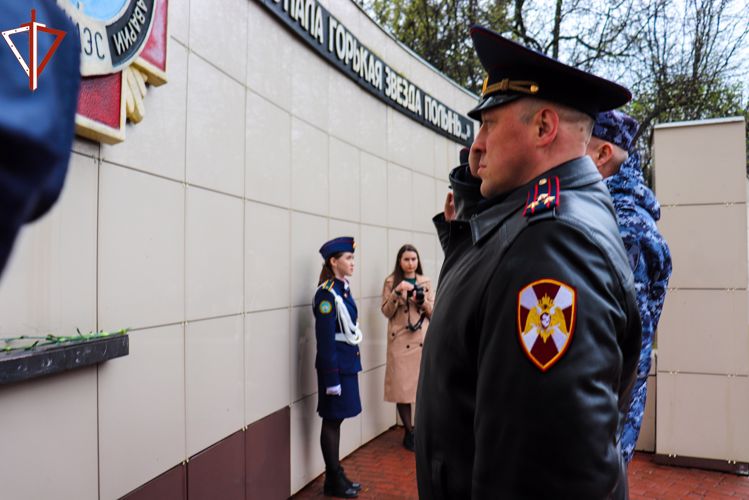 Память жертв радиационных катастроф и аварий почтили росгвардейцы в Приволжье (видео)