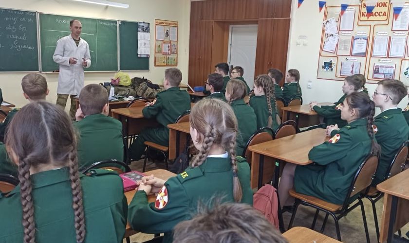 Патриотические мероприятия и благотворительные акции провела Росгвардия в Сибири