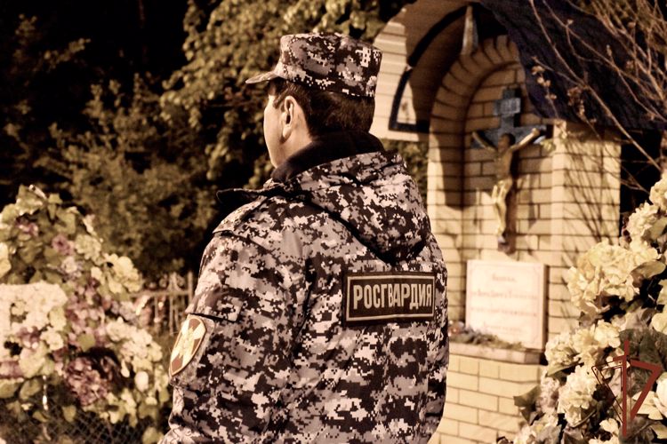 Росгвардия обеспечила безопасность участников пасхальных торжеств на юге России 