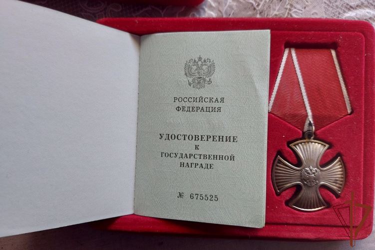 Спецназовцы Росгвардии отыскали в районе СВО отца героически погибшего более 10 лет назад на Северном Кавказе сослуживца (видео)