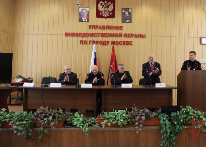 Председателя совета ветеранов вневедомственной охраны Москвы поздравили с 90-летним юбилеем