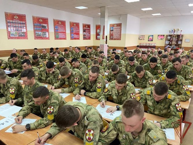 К Международной патриотической акции «Диктант Победы»присоединились росгвардейцы из Сибири  