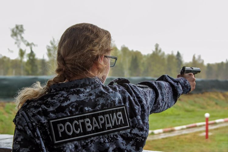 В Центральном округе Росгвардии определили лучших стрелков из боевого ручного оружия