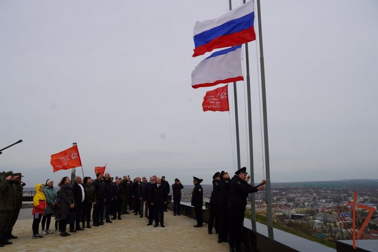  В Керчи  росгвардейцы отметили 79-ю годовщину освобождения города-героя от немецко-фашистских захватчиков  