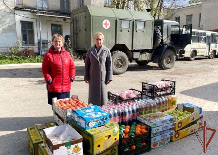 Росгвардейцы поддержали находящихся на лечении в одном из  госпиталей Крыма  участников СВО