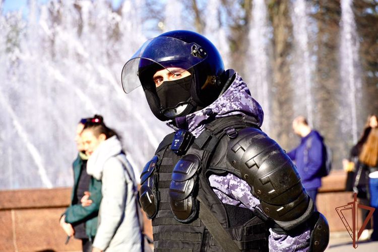 В Санкт-Петербурге росгвардейцы обеспечили безопасность футбольного матча