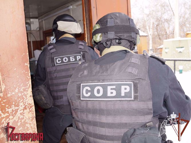 При участии бойцов СОБР Росгвардии в Иркутске задержаны организаторы и участники незаконного игорного бизнеса