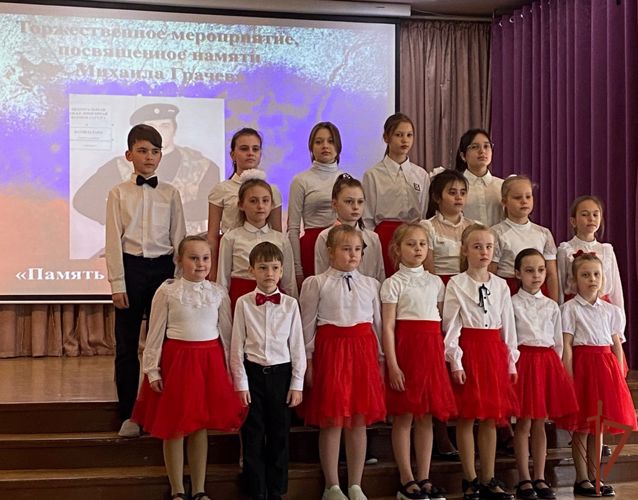 В подмосковной школе открыли парту Героя в память о погибшем сотруднике  ОМОН 