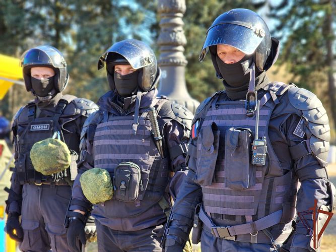 В Санкт-Петербурге росгвардейцы обеспечили безопасность футбольного матча