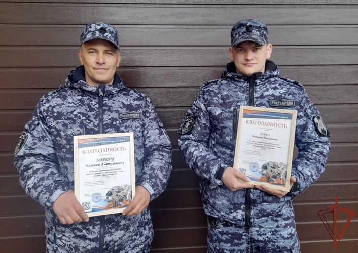 Спасшие людей во время пожара в Нижнеудинске росгвардейцы награждены благодарностями от МЧС России