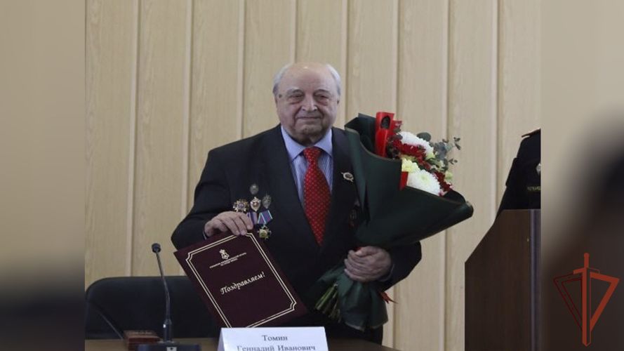 Председателя совета ветеранов вневедомственной охраны Москвы поздравили с 90-летним юбилеем