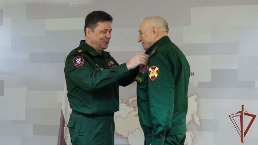 Государственные награды вручили в Уральском округе Росгвардии