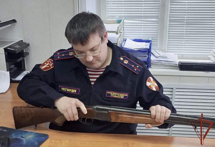 Сотрудники ЛРР Сибирского округа Росгвардии стали гостями теле- и радиоэфиров (видео)