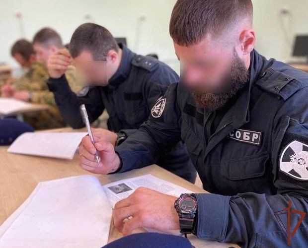 Около 4 тысяч росгвардейцев Центрального округа приняли участие в акции «Диктант Победы»