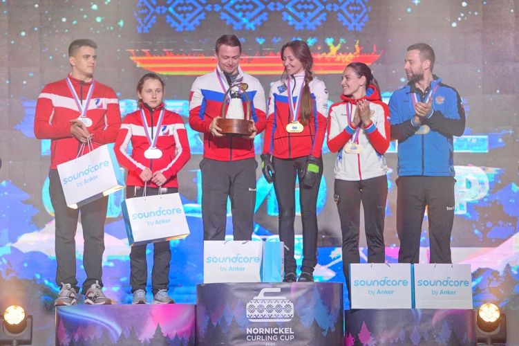 Спортсменка из Росгвардии победила на международном турнире по кёрлингу