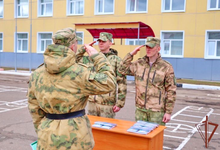 В Центре подготовки личного состава Северо-Западного округа Росгвардии состоялся выпуск специалистов